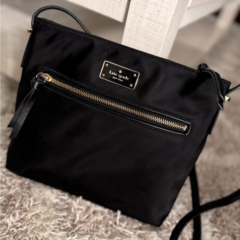 KATE SPADE Dessi Wilson Road Nylon  LIKE NEW